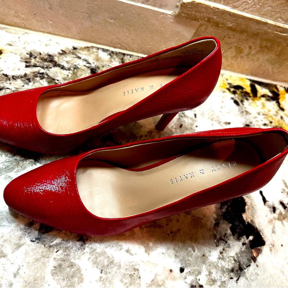 Kelly & Katie Red Pumps